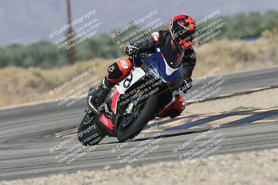 media/Oct-13-2025-Moto Forza (Mon) [[a66d839500]]/3-B Group/Session 3 (Turn 16)/